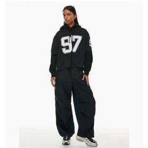 Aritzia TNA Stunt parachute cargo pants